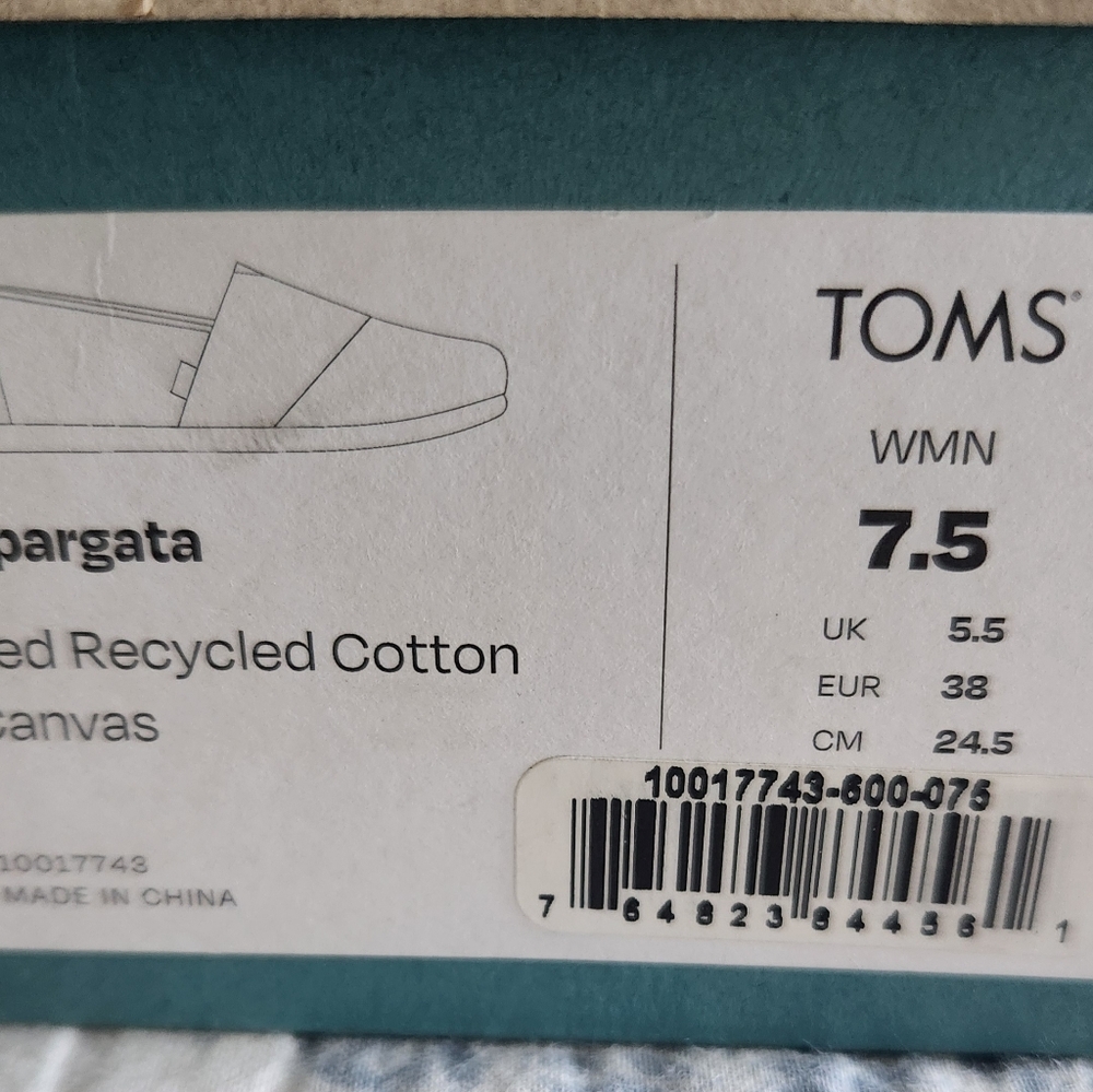 Tom's womens Alpargata slip on canvas flats color red size 7.5 - Picture 9 of 11